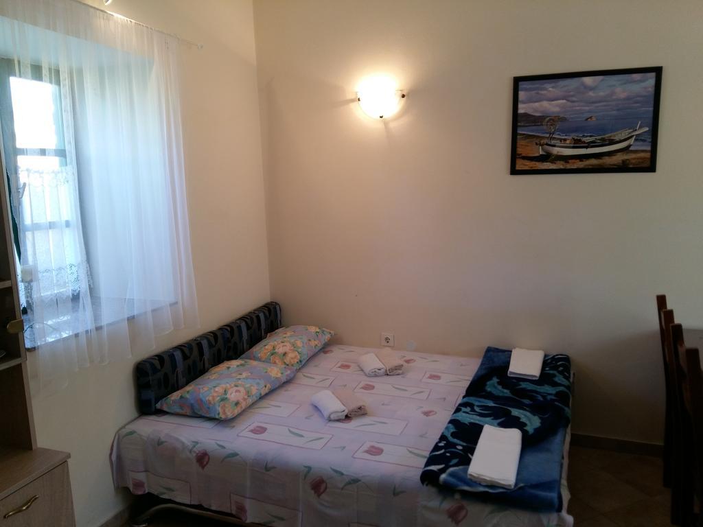 Milutinov Dvor Apartments فرسي المظهر الخارجي الصورة