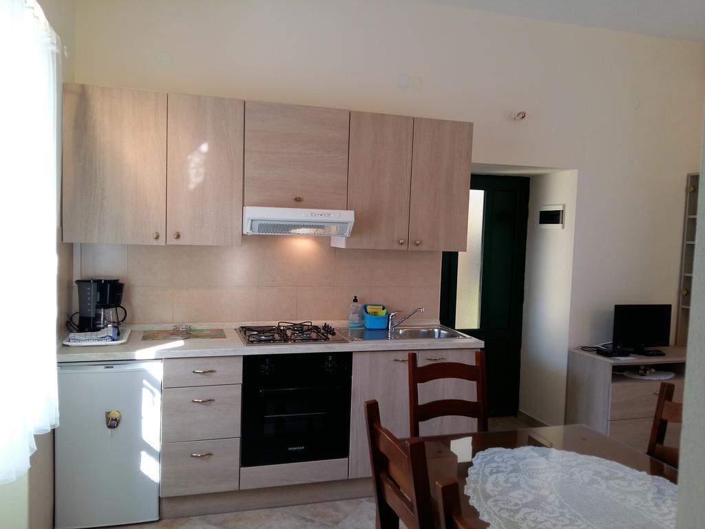 Milutinov Dvor Apartments فرسي المظهر الخارجي الصورة